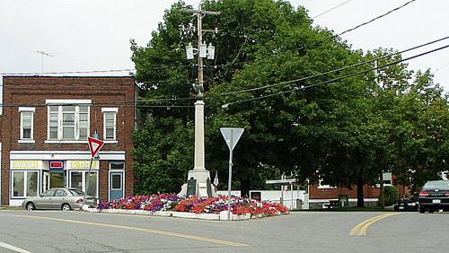 Main Intersection in Broadalbin Village on Saratoga Avenue