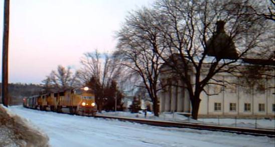 Union Pacific Locomotives on the Busy CSX RR Mainline